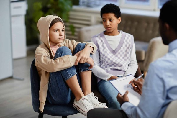 How to Manage Seasonal Affective Disorder with Light Therapy?